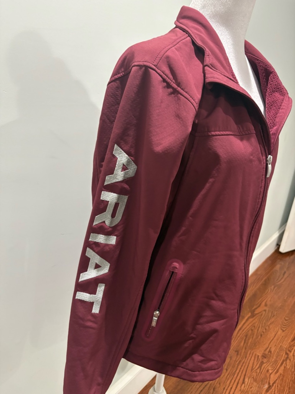 Ariat Burgundy Softshell Jacket with Branded Zipper - Picture 2 of 5